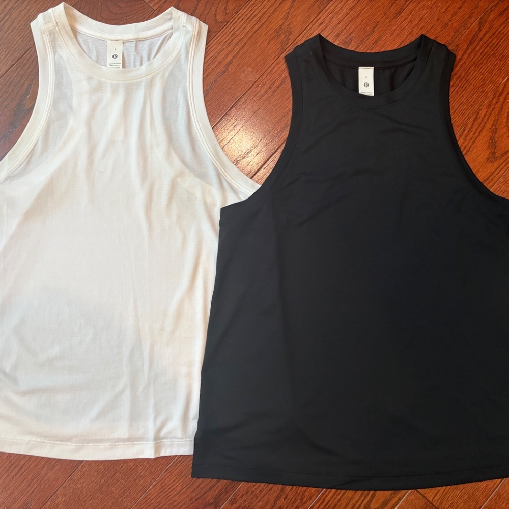 Lululemon Ultralight Hip-Length Tank Top (qty 2) black and white size 6 EUC